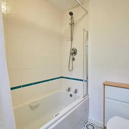 Apartment Host & - Maddren Way Middlesbrough